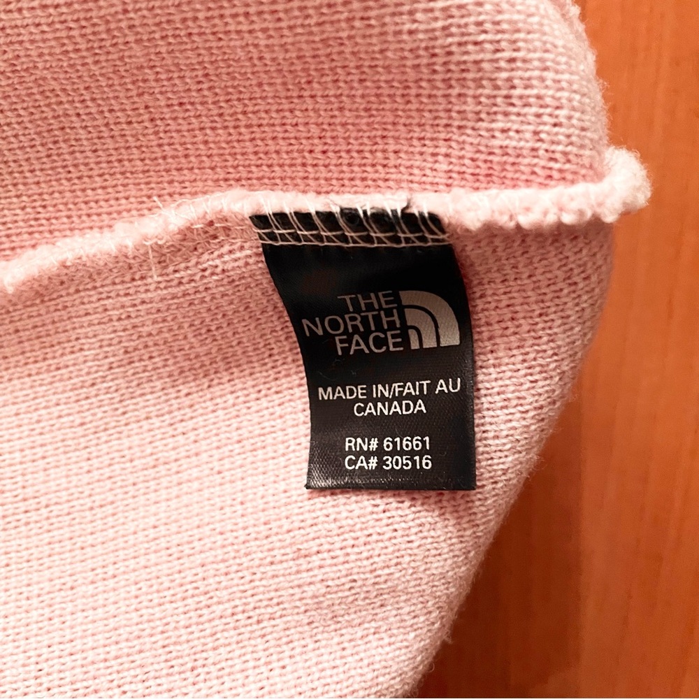 NWOT The North Face Pink Beanie - Picture 7 of 9